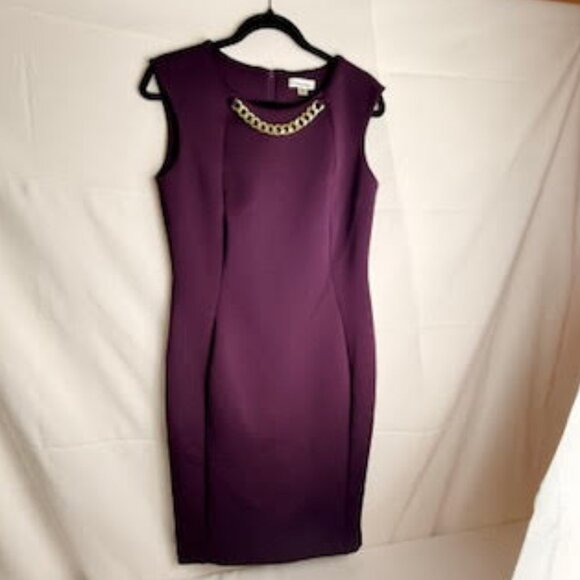 Calvin Klein Sheath Dress Plum Gold Chain Neckline Size 10 | Sleeveless Workwear - Picture 2 of 7